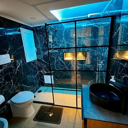Fl Black Diamond ナポリ エクステリア 写真